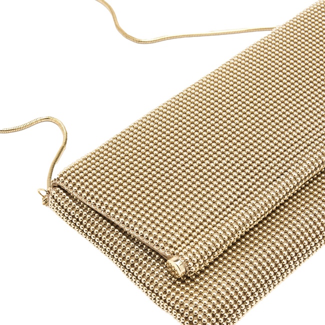 Женская золотая сумка Parfois артикул 239425 _GD FW2025 Фото ракурс 3 - Женская золотая сумка Parfois артикул 239425 _GD FW2025