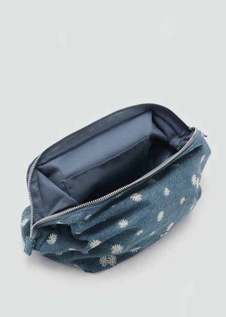 Фото ракурс 3 - Женская синяя косметичка Mango артикул 17021125 TO 1 season