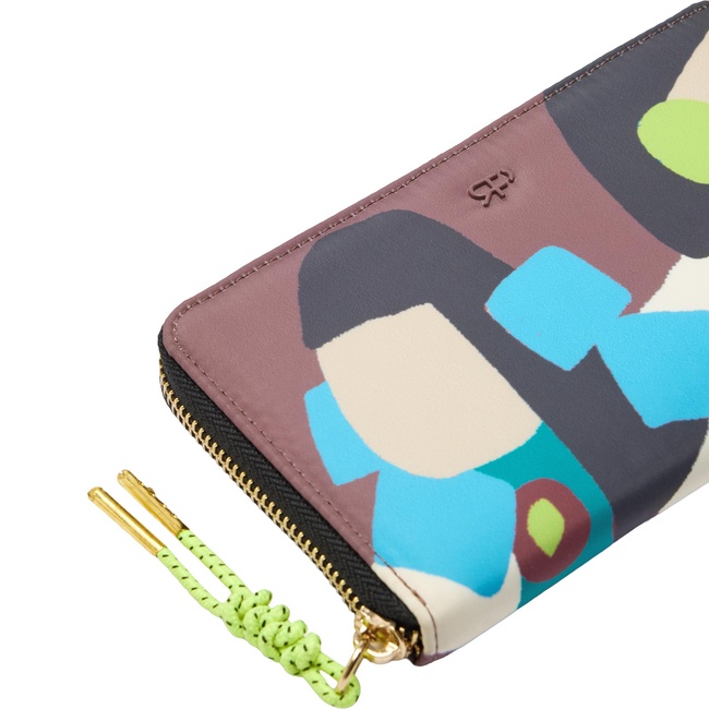 Женский разноцветный кошелёк Parfois артикул 234320 _BM FW2025 Фото ракурс 3 - Женский разноцветный кошелёк Parfois артикул 234320 _BM FW2025