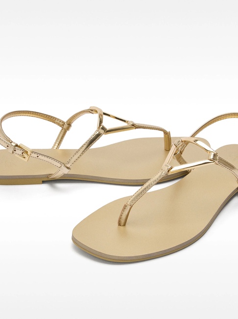 Жіночі золоті босоніжки Parfois артикул 231819 _GD FW2025 Фото ракурс 3 - Жіночі золоті босоніжки Parfois артикул 231819 _GD FW2025