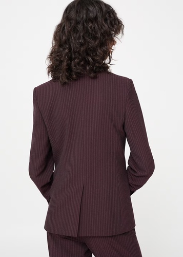Фото ракурс 2 - Жіночий бордовий пiджак Mango артикул 17864786 78 1 season