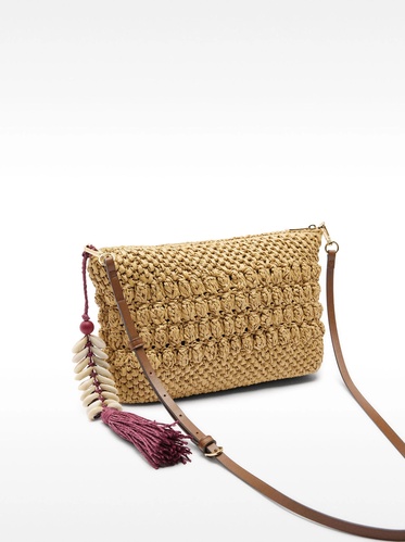 Фото ракурс 2 - Жіноча бежева сумка Parfois артикул 230280 NCM FW2025