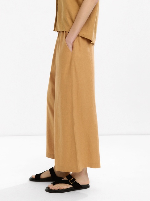 Жіночі жовті штани Parfois артикул 232453 _MD FW2025 Фото ракурс 3 - Жіночі жовті штани Parfois артикул 232453 _MD FW2025