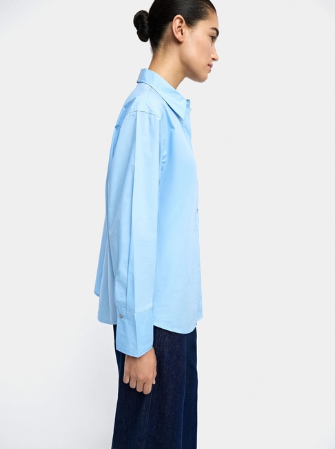 Жіноча синя блузка Parfois артикул 238115 _BL FW2025 Фото ракурс 3 - Жіноча синя блузка Parfois артикул 238115 _BL FW2025