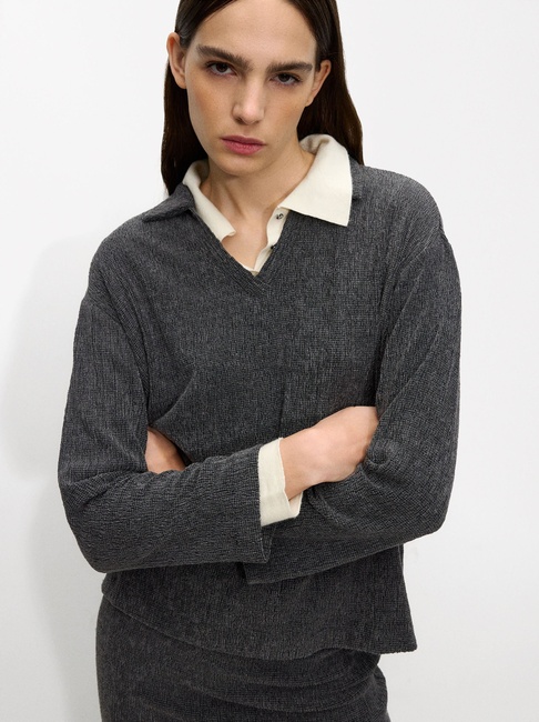 Жіноча сіра блузка Parfois артикул 229333 _AN SS2025 Фото ракурс 4 - Жіноча сіра блузка Parfois артикул 229333 _AN SS2025