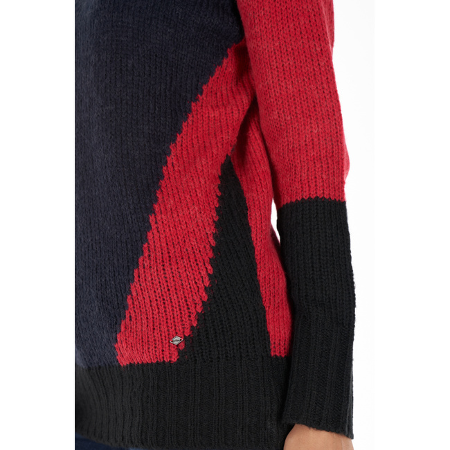 Женский красно-черный свитер Lee Cooper артикул 20495529 PEACOAT FW2022 Фото ракурс 3 - Женский красно-черный свитер Lee Cooper артикул 20495529 PEACOAT FW2022