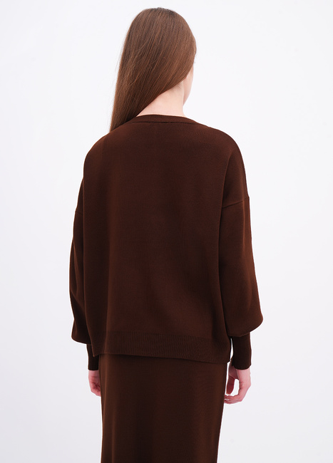 Фото ракурс 2 - Женский коричневый свитер EQUILIBRI артикул W391 038 100 Brown FW2025