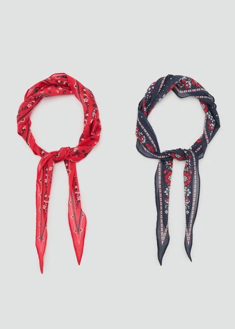 Фото ракурс 1 - Жіночий синьо-червоний шарф Mango артикул 17042543 70 1 season