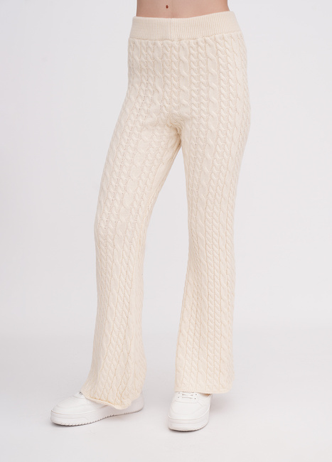 Фото ракурс 1 - Жіночі молочні штани EQUILIBRI артикул W391 056 200 MILK FW2025