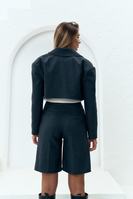 Фото ракурс 2 - Жіночий сірий пiджак EQUILIBRI артикул BW491002 100 Grey FW2025