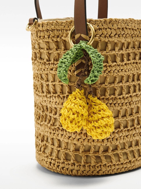 Фото ракурс 4 - Женская бежевая сумка Parfois артикул 229892 NCM FW2025