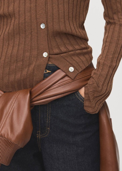 Фото ракурс 4 - Женский коричневый кардиган Mango артикул 17035800 32 1 season