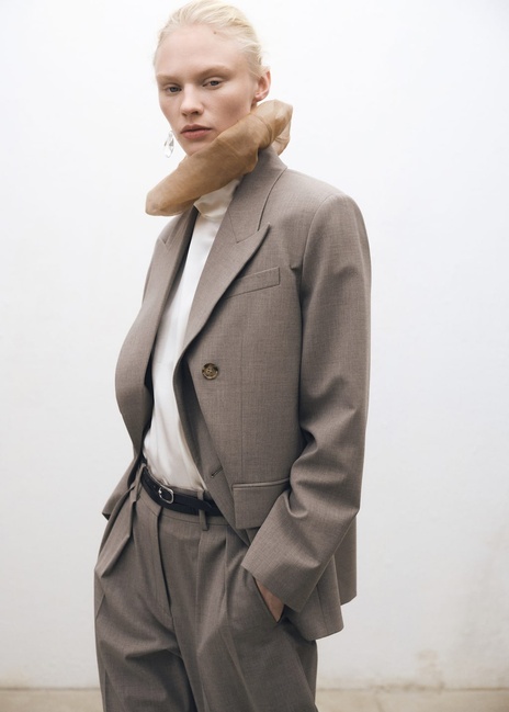 Женские коричневые брюки Mango артикул 87084426 35 8 season Фото ракурс 4 - Женские коричневые брюки Mango артикул 87084426 35 8 season