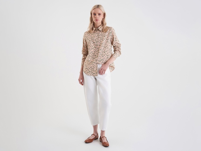 Жіноча бежева сорочка Benetton артикул 5Q6SDQ0AY 65W 25P Фото ракурс 7 - Жіноча бежева сорочка Benetton артикул 5Q6SDQ0AY 65W 25P