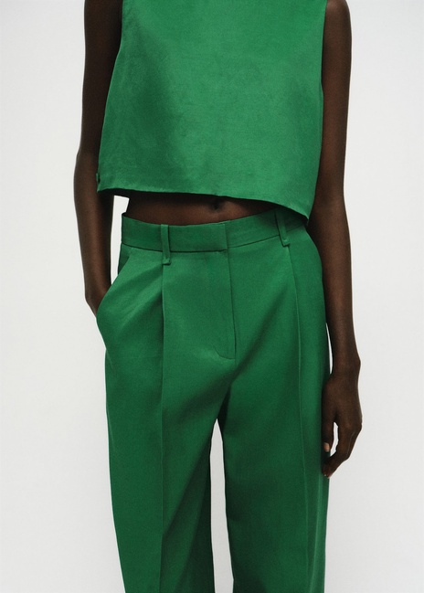 Жіночі зелені брюки Mango артикул 17094134 43 1 season Фото ракурс 5 - Жіночі зелені брюки Mango артикул 17094134 43 1 season