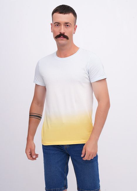 Фото ракурс 1 - Мужская желто-белая футболка Lee Cooper артикул LCM251-1064 PANNA COTTA FW2025