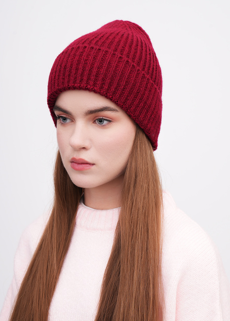 Жіноча бордова шапка EQUILIBRI артикул W881 001 001 bordo FW2025 Фото ракурс 1 - Жіноча бордова шапка EQUILIBRI артикул W881 001 001 bordo FW2025