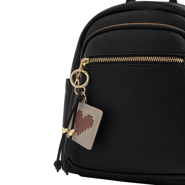 Фото ракурс 3 - Жіночий чорний рюкзак Parfois артикул 228720 _BK SS2025