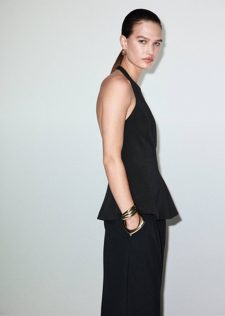 Женский черный топ Mango артикул 17069111 99 1 season Фото ракурс 3 - Женский черный топ Mango артикул 17069111 99 1 season