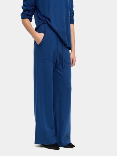 Фото ракурс 1 - Женские синие штаны Parfois артикул 227692 _BL FW2025