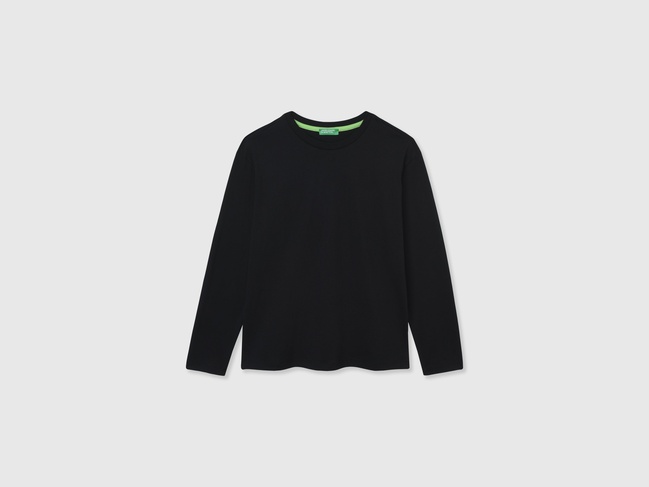 Черный лонгслив для мальчиков Benetton артикул 35RYC10O9.G 100 25P Фото ракурс 1 - Черный лонгслив для мальчиков Benetton артикул 35RYC10O9.G 100 25P