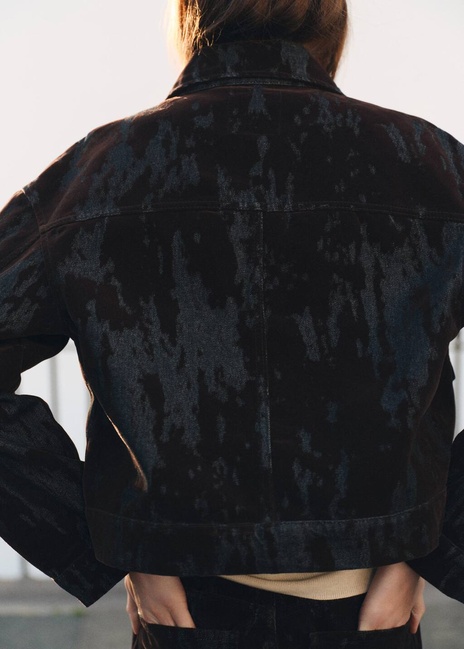 Женская коричневая куртка Mango артикул 17097770 32 1 season Фото ракурс 2 - Женская коричневая куртка Mango артикул 17097770 32 1 season