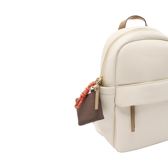 Женский молочный рюкзак Parfois артикул 236794 _EC FW2025 Фото ракурс 3 - Женский молочный рюкзак Parfois артикул 236794 _EC FW2025