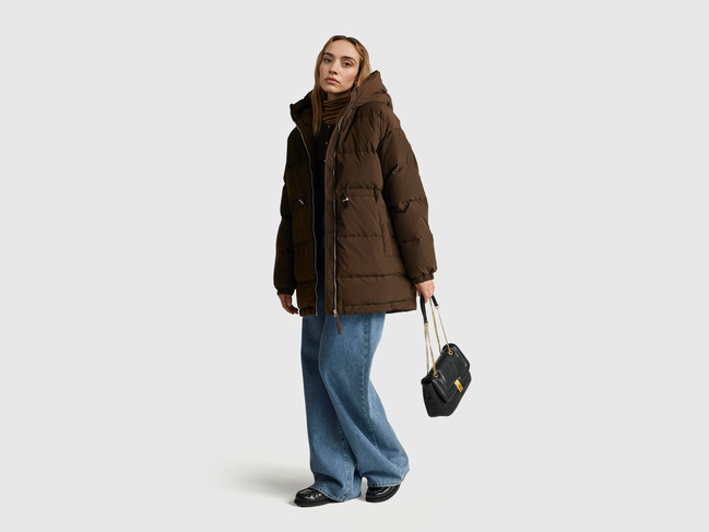 Жіноча коричнева куртка Benetton артикул 22T6DN087 2C0 25A Фото ракурс 6 - Жіноча коричнева куртка Benetton артикул 22T6DN087 2C0 25A