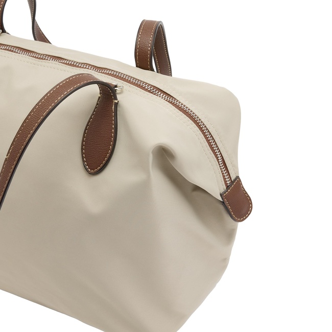 Жіноча молочна сумка Parfois артикул 240702 _EC FW2025 Фото ракурс 2 - Жіноча молочна сумка Parfois артикул 240702 _EC FW2025