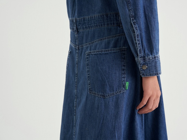 Фото ракурс 4 - Жіноча синя сукня Benetton артикул 4RZKDV0B5 901 25P