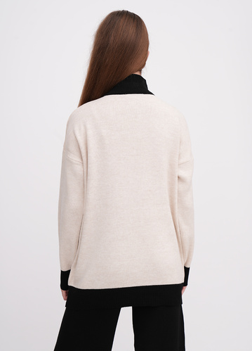 Фото ракурс 2 - Жіночий молочний светр EQUILIBRI артикул W391 015 101 ECRU FW2025