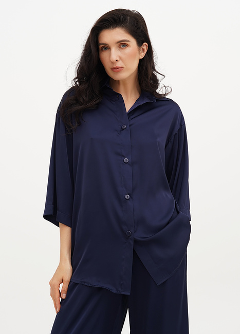 Женская синяя рубашка EQUILIBRI артикул W491 070 100 NAVY BLUE SS2025 Фото ракурс 1 - Женская синяя рубашка EQUILIBRI артикул W491 070 100 NAVY BLUE SS2025