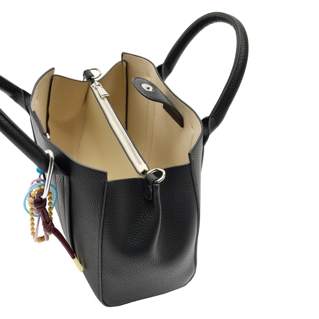 Фото ракурс 5 - Женская черная сумка Parfois артикул 230579 _BK FW2025