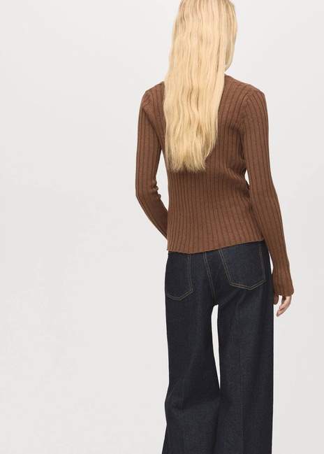 Фото ракурс 2 - Женский коричневый кардиган Mango артикул 17035800 32 1 season