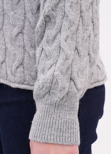 Женский серый свитер EQUILIBRI артикул W342 065 000 Grey FW2025 Фото ракурс 4 - Женский серый свитер EQUILIBRI артикул W342 065 000 Grey FW2025