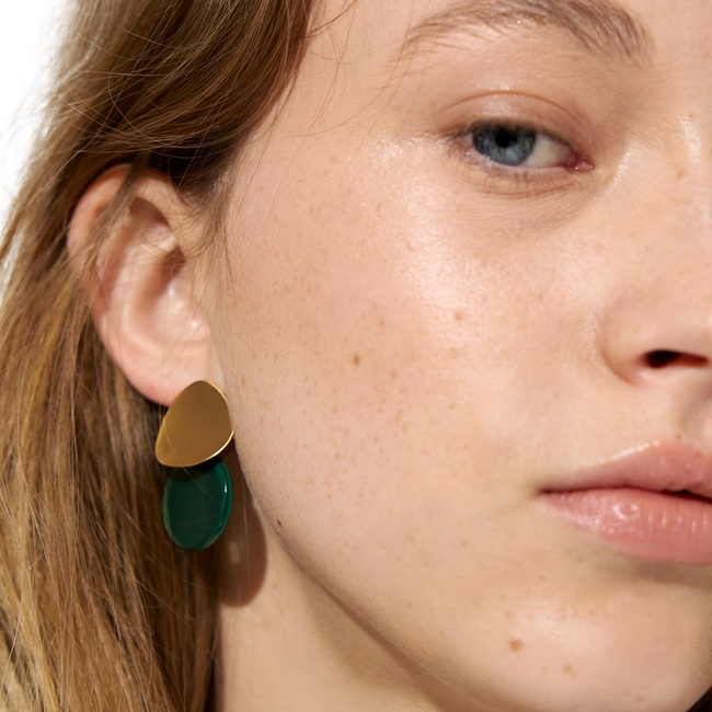 Фото ракурс 3 - Жіночі зелено-золоті сережки Parfois артикул 206296 _OR SS2025