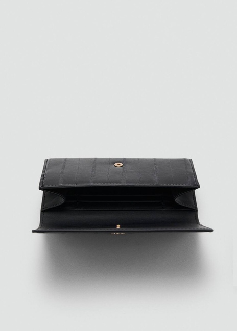 Жіночий чорний гаманець Mango артикул 27051275 99 2 season Фото ракурс 4 - Жіночий чорний гаманець Mango артикул 27051275 99 2 season