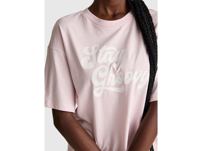 Жіноча рожева футболка Benetton артикул 3MI5D10AY 10P 25A Фото ракурс 3 - Жіноча рожева футболка Benetton артикул 3MI5D10AY 10P 25A