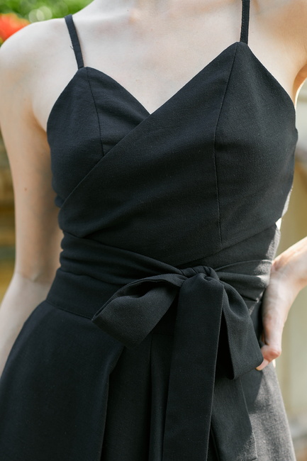 Фото ракурс 4 - Жіночий чорний топ EQUILIBRI артикул BW491008 100 Black SS2025