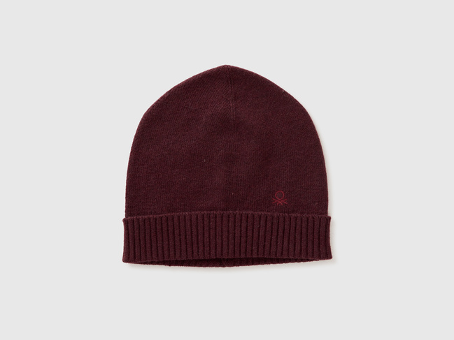 Фото ракурс 1 - Жіноча бордова шапка Benetton артикул 122HDA013 80V 25A
