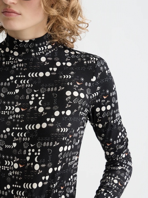 Фото ракурс 4 - Жіноча чорна водолазка SCOTCH & SODA артикул U9B00884T U022 FW2025