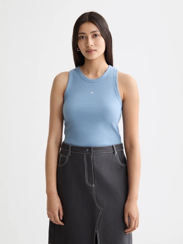 Фото ракурс 1 - Жіноча блакитна майка SCOTCH & SODA артикул U9A00794T V441 FW2025