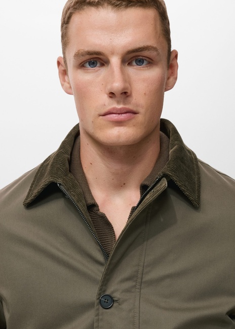 Чоловіча зелена куртка Mango артикул 17005973 36 1 season Фото ракурс 4 - Чоловіча зелена куртка Mango артикул 17005973 36 1 season