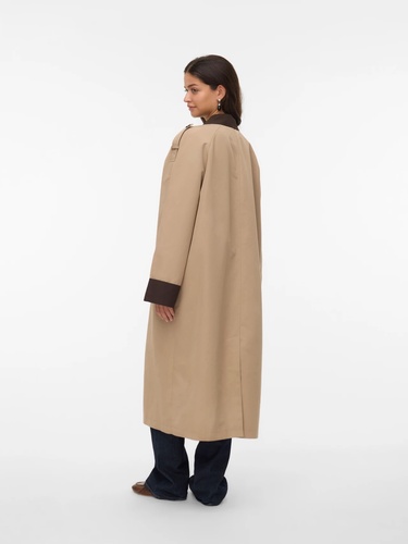 Фото ракурс 2 - Жіноче бежевe пальто Vero Moda артикул 10332380 SILVER MINK FW2025