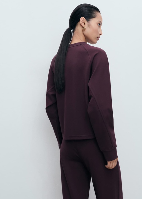 Жіночий бордовий світшот Mango артикул 17074097 78 1 season Фото ракурс 2 - Жіночий бордовий світшот Mango артикул 17074097 78 1 season