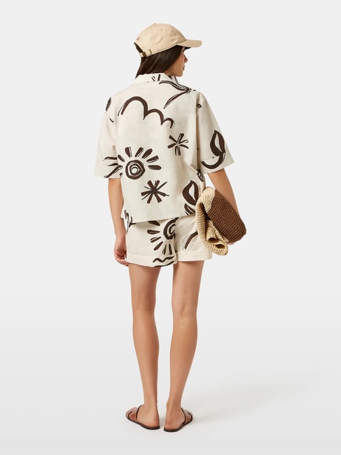 Женская бежевая рубашка SCOTCH & SODA артикул U9A00634T U208 SS2025 Фото ракурс 2 - Женская бежевая рубашка SCOTCH & SODA артикул U9A00634T U208 SS2025