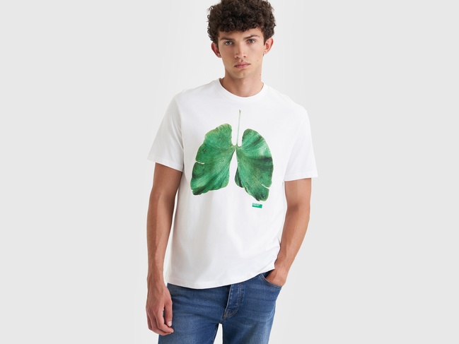 Чоловіча біла футболка Benetton артикул 3BL0U10AG 101 25P Фото ракурс 1 - Чоловіча біла футболка Benetton артикул 3BL0U10AG 101 25P