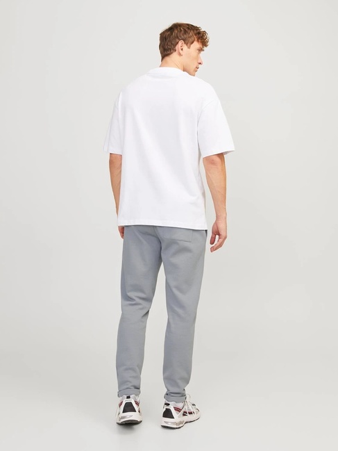 Фото ракурс 2 - Чоловічі сірі штани Jack & Jones артикул 12242938 Ultimate Grey SS2024