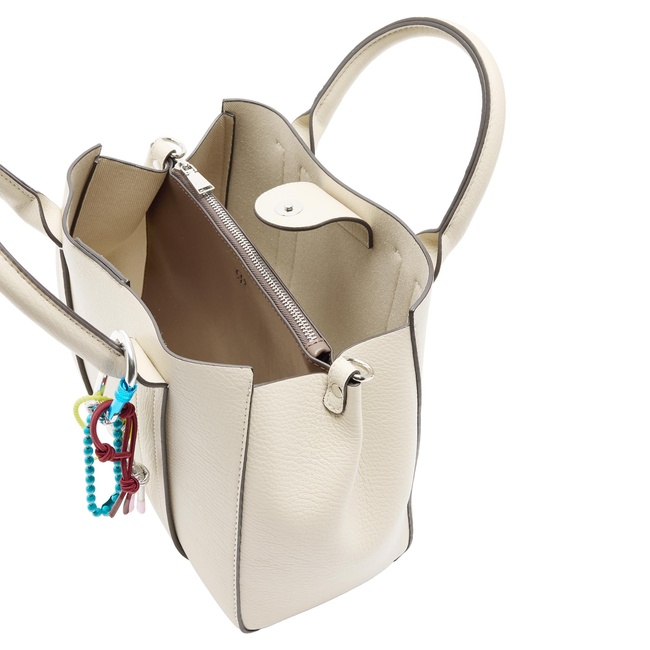 Фото ракурс 5 - Жіноча молочна сумка Parfois артикул 230579 _EC FW2025