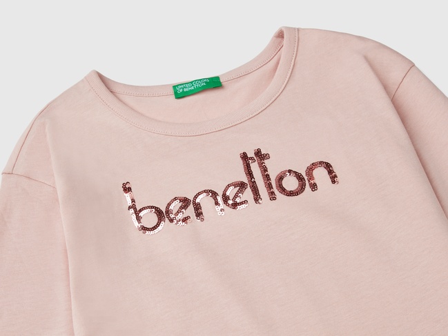 Фото ракурс 3 - Бежевый реглан для девочек Benetton артикул 3ATNC10L0.G 3V5 24I